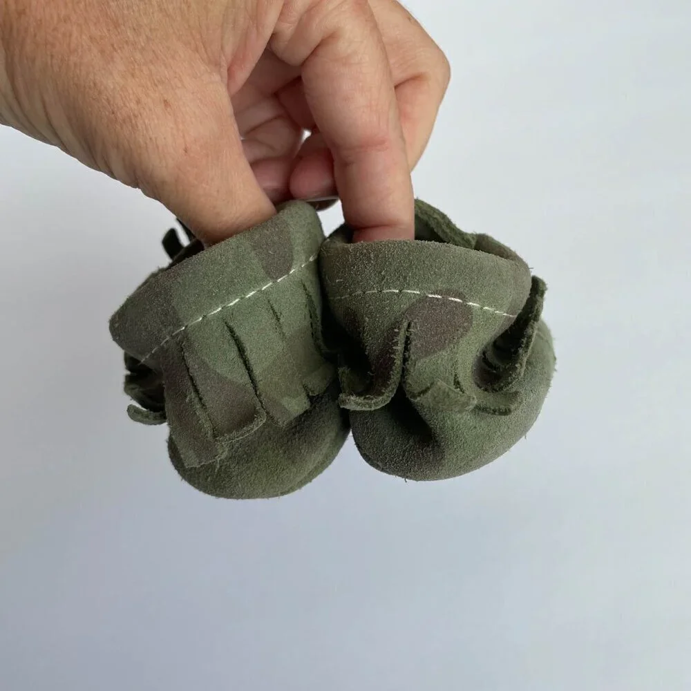Freshly Picked Premium Suede‎ Leather Camoflage Moccasin Baby Crib Shoe - Size 3